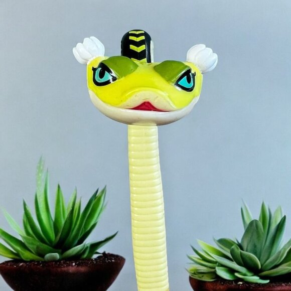 Vintage 2008 Kung Fu Panda McDonalds Happy Meal Toy Bendable Snake Toy - Picture 1 of 9